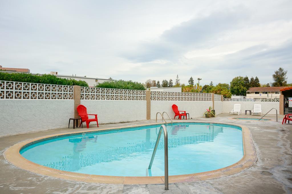 Ez 8 Motel San Jose II Luaran gambar