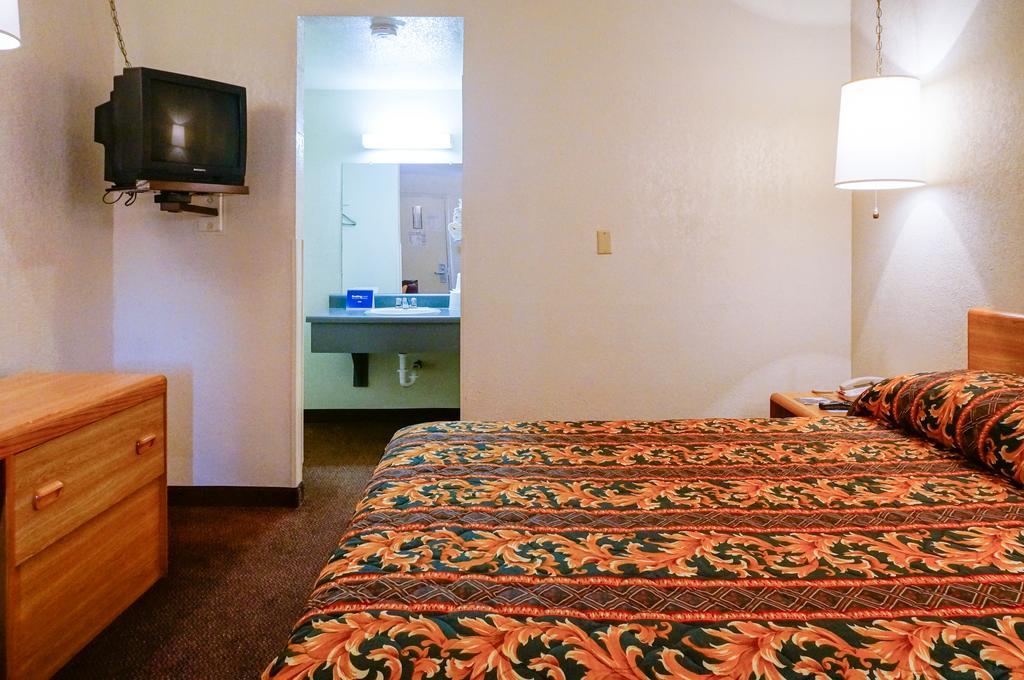 Ez 8 Motel San Jose II Bilik gambar